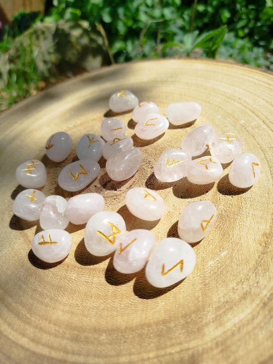 Runes divinatoires, Quartz rose