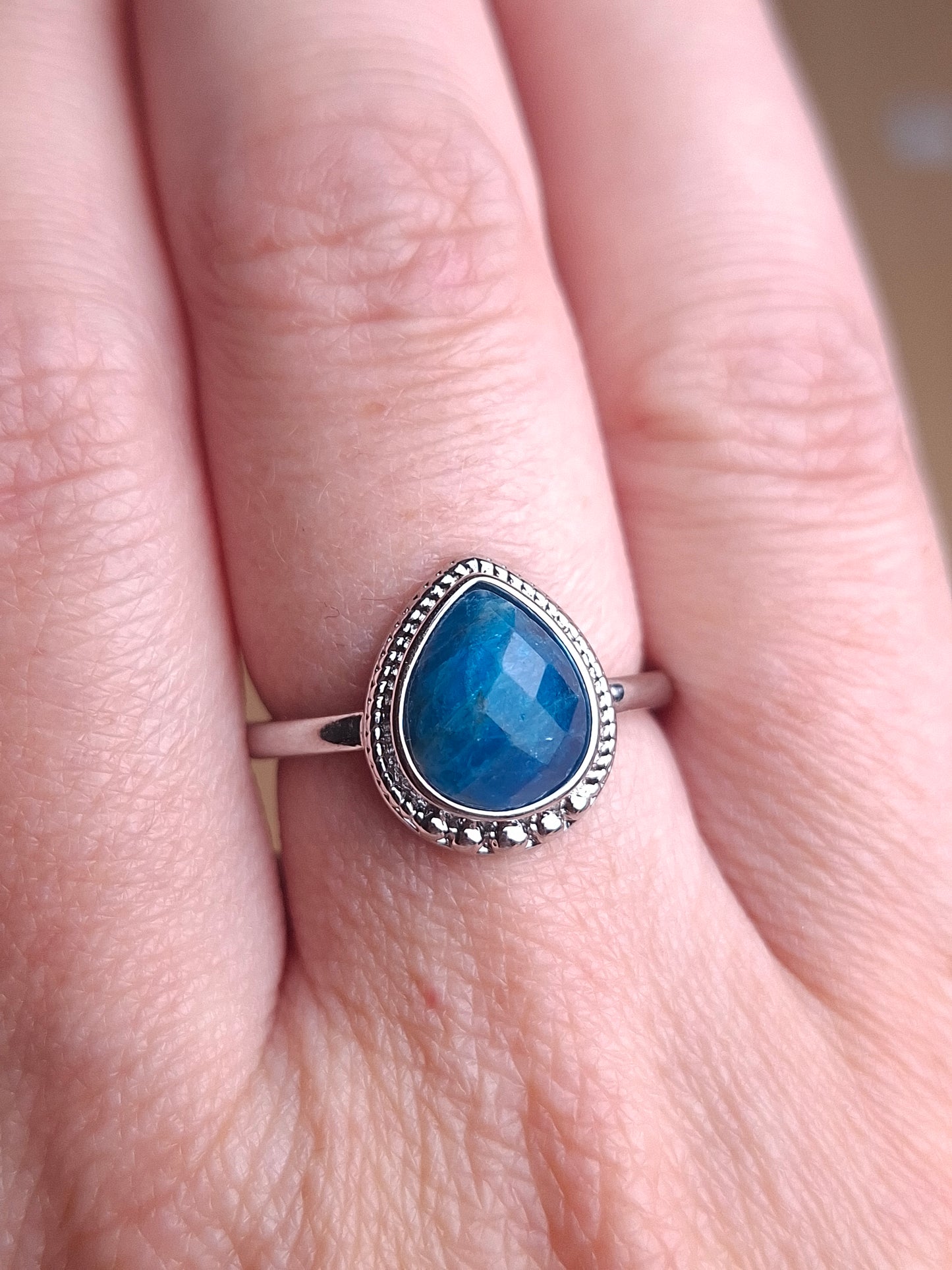 Amber ring, rhodium-plated brass